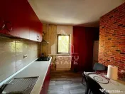 Apartament 3 camere,etaj 3,zona UMT 