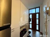 Apartament 3 camere de vanzare, etaj 1, zona Maria Timisoara 