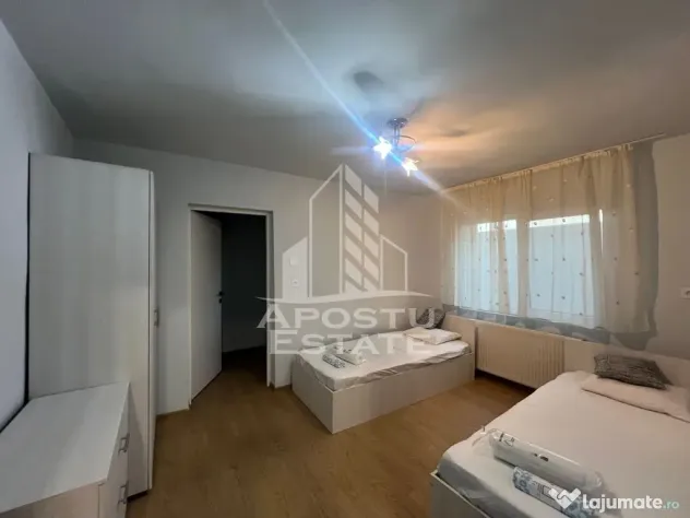 Inchiriez casa cu 2 apartamente ptr muncitori curte, zona Al. Ghirodei - Ghiroda (Timis)