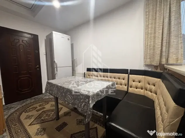 Inchiriez casa cu 2 apartamente ptr muncitori curte, zona Al. Ghirodei - Ghiroda (Timis)