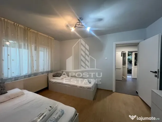 Inchiriez casa cu 2 apartamente ptr muncitori curte, zona Al. Ghirodei - Ghiroda (Timis)