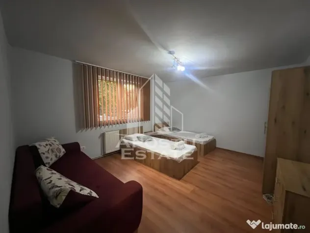 Inchiriez casa cu 2 apartamente ptr muncitori curte, zona Al. Ghirodei - Ghiroda (Timis)