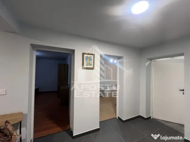 Inchiriez casa cu 2 apartamente ptr muncitori curte, zona Al. Ghirodei - Ghiroda (Timis)