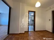 Apartament cu 3 camere, 2 bai, decomandat, centrala proprie, Sagulu 