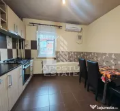 Apartament de vanzare,3 camere si 2 bai,etaj intermediar,zona Aradului 