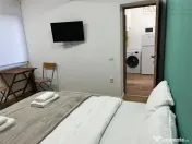 Apartament 2 camere la prima ,curte-zona Sinaia, centru