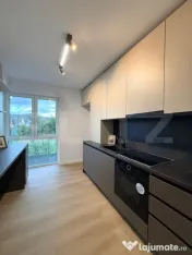 Apartament lux 3 camere, 2 bai, 64 mp, intermediar, parcare, 