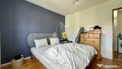 Apartament de vanzare cu 3 camere, 2 bai si o boxa, zona Torontalului 