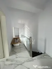 Duplex cu 5 camere, dormitor la parter si toate utilitatiile.
