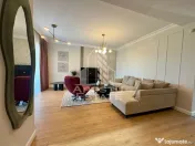 Duplex despartit prin camera tehnica! 