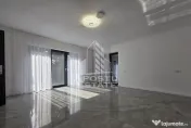 Casa pe parter, individuala de vanzare, 5 camere, 3 bai, Girocului 
