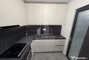 Casa pe parter, individuala de vanzare, 5 camere, 3 bai, Girocului 