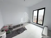 Duplex cu 5 camere si 3 bai, complet finalizat, disponibil imediat. 