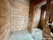 Casa individuala, la rosu, garaj incorporat, zona Eso din Giroc