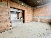 Casa individuala, la rosu, garaj incorporat, zona Eso din Giroc