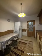 Apartament 3 camere situat in Zona Gara- Str. Traian
