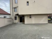 Apartament cu 3 camere, 52 mp, zona Aurel Vlaicu 