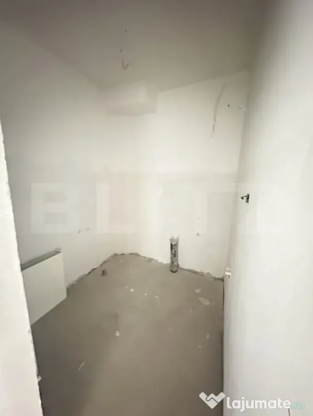 Apartament cu 3 camere, 52 mp, zona Aurel Vlaicu - Satu Mare (Satu-Mare)
