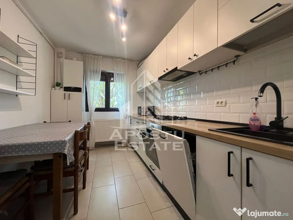 Apartament 4 camere, zona AFI - Arad (Arad)