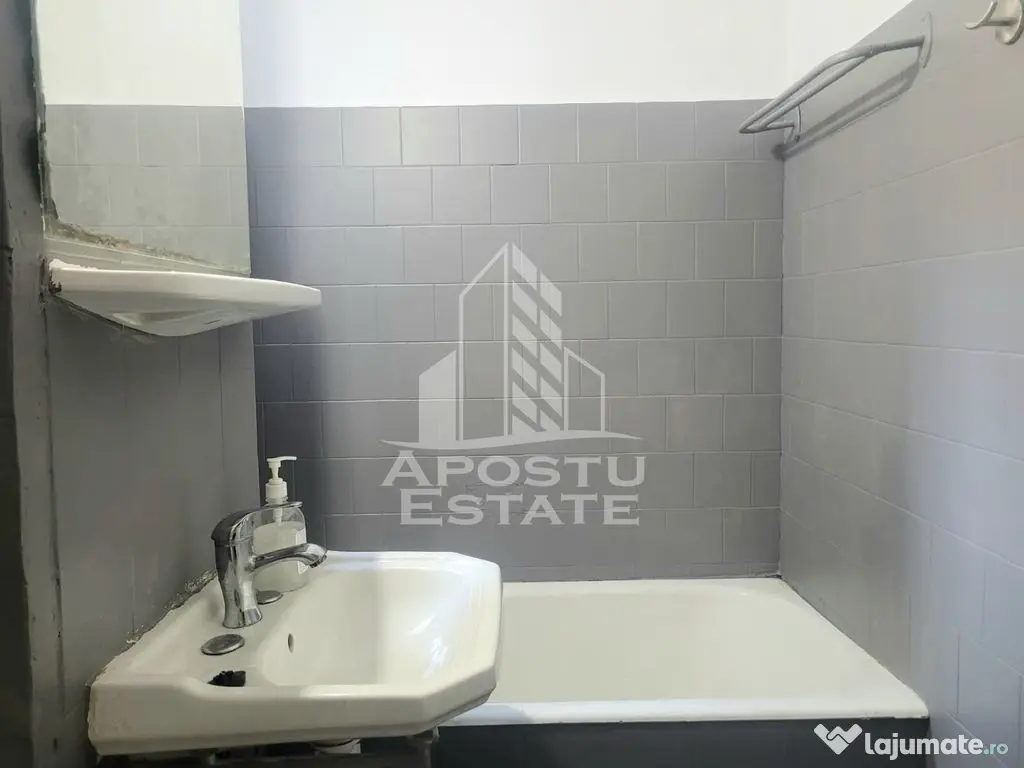 Apartament cu 3 camere de inchiriat, zona Circumvalatiunii, Timisoara - Timisoara (Timis)