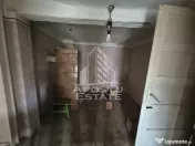 Casă veche de vânzare în Pesac, teren 1.439 mp. 