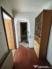 Apartament 3 camere de vânzare în Voineasa, județul Vâlcea 