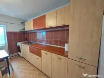 Vând apartament 3 camere,decomandat,suprafață utilă 74mp,str. Lirei