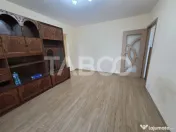Apartament 2 camere semidecomandat de vanzare etaj 3 T. Vlad 