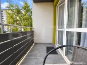 Apartament modern cu 3 camere, șemineu, 2 balcoane și parc 