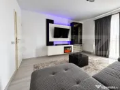 Apartament modern cu 3 camere, șemineu, 2 balcoane și parc 