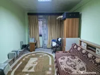 Vând cameră mobilată situată în căminul nr. 5 din Plopeni, Prahova