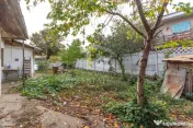 Straulesti - str. Pietrosita nr. 10, Casa demolabila cu teren 388 mp 