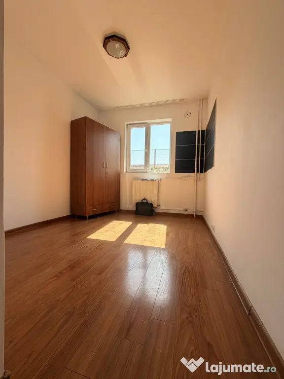 Garsoniera 13 mp, renovata, parter - Dambovita - Timisoara (Timis)