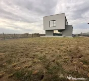 Casa individuala, design deosebit, 4 camere - Giarmata Mare 