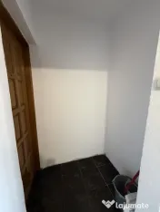 Apartament cu 3 camere, etaj 3, semidecomandat - Dacia