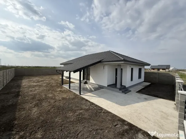 Casa individuala, 4 camere, 105 utili, 580 teren- Sanmihaiu - Sanmihaiu Roman (Timis)