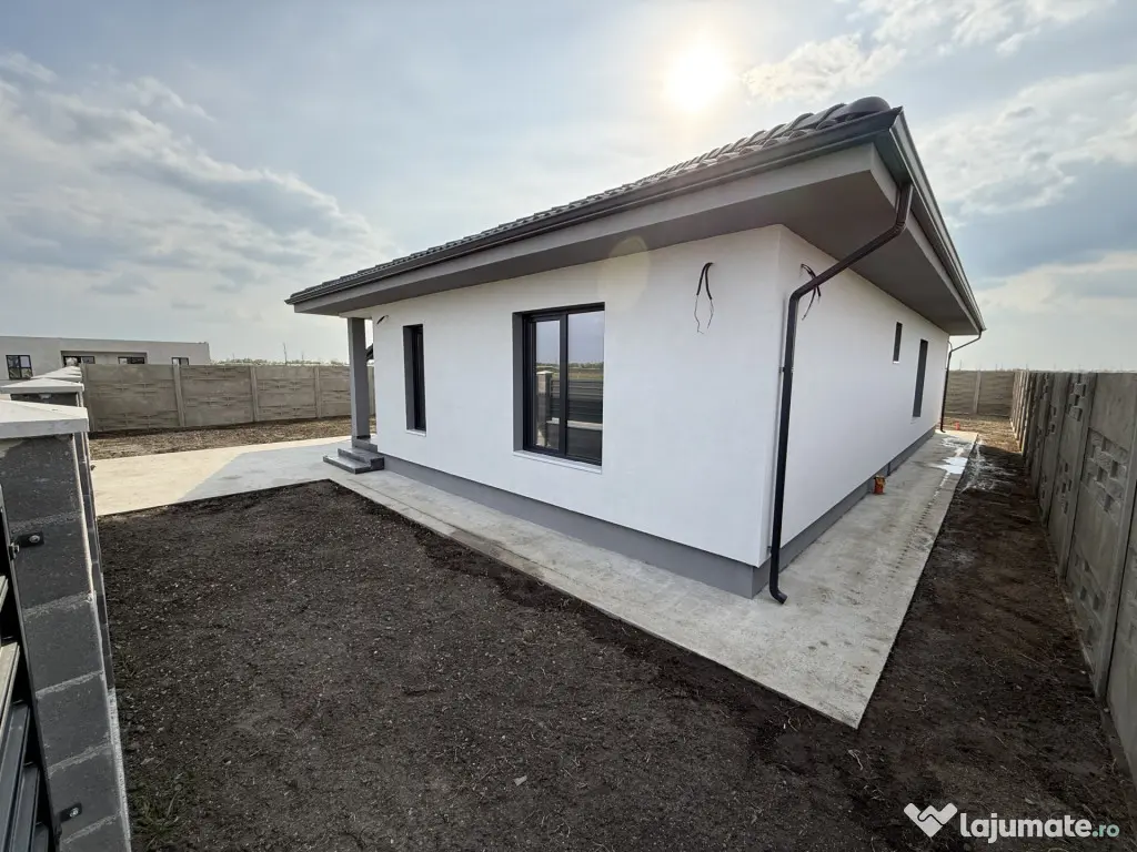Casa individuala, 4 camere, 105 utili, 580 teren- Sanmihaiu - Sanmihaiu Roman (Timis)