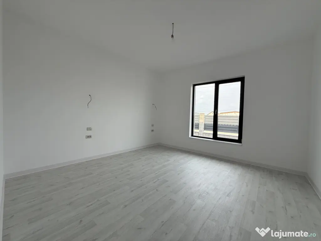 Casa individuala, 4 camere, 105 utili, 580 teren- Sanmihaiu - Sanmihaiu Roman (Timis)