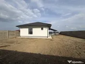 Casa individuala, 4 camere, 105 utili, 580 teren- Sanmihaiu 