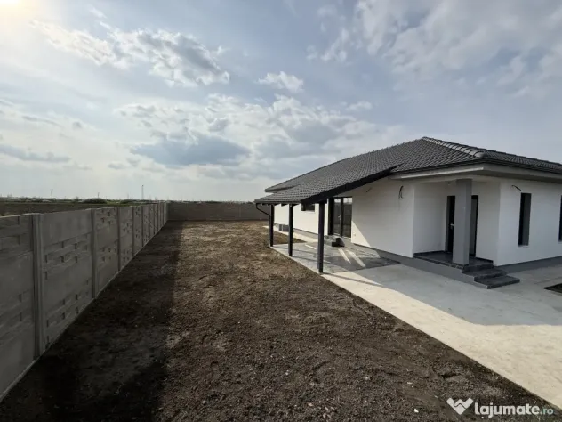 Casa individuala, 4 camere, 105 utili, 580 teren- Sanmihaiu - Sanmihaiu Roman (Timis)