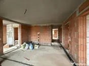 Casa individuala 4 camere, 405mp teren, 120mp utili in Utvin 