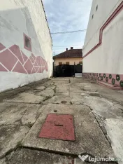 Casa 4 camere, 2 bai, 2 bucatarii, 130 mp utili, 902 mp tere