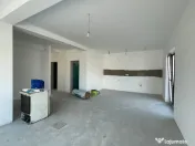 Duplex pe parter 4 camere - Mosnita Noua 
