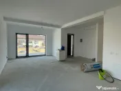 Duplex pe parter 4 camere - Mosnita Noua 