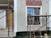 Duplex 5 camere despartit prin garaj - Mosnita Noua 