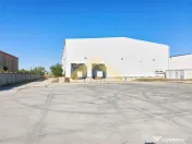 Doua hale plus teren 5,124 mp de strada Poetului zona Gai 