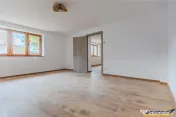Casa renovata cu 1.500 mp teren, Sanpetru, Brasov