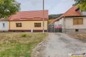 Casa renovata cu 1.500 mp teren, Sanpetru, Brasov