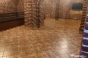 INCHIRIEZ SPATIU COMERCIAL ZONA CENTRU 