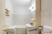 Apartament 2 camere in bloc din caramida, decomandat, zona L 